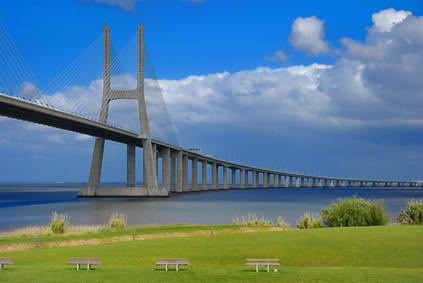 Die Vasco da Gama Brücke, die längste Brücke in Europa